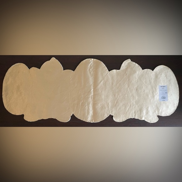 Pier 1 imports beaded Easter table runner - Picture 6 of 11